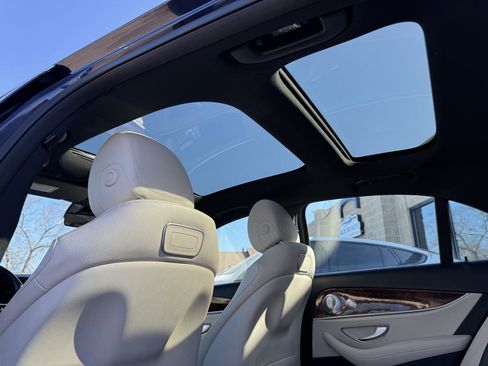 Used 2019 Mercedes-Benz E 300 4MATIC w/ Premium 1 Package image 45