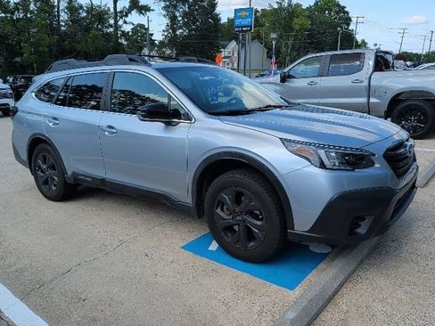 Used 2020 Subaru Outback Onyx Edition XT w/ Popular Package #2 AWD/4WD image 2