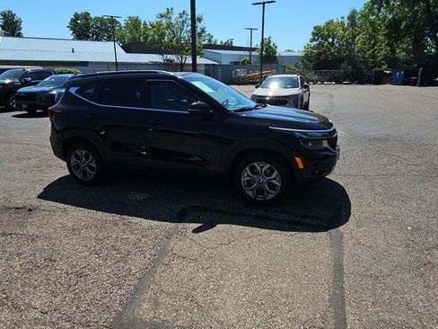 Used 2024 Kia Seltos S AWD/4WD image 10