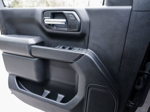 Used 2022 Chevrolet Silverado 1500 Custom image 24