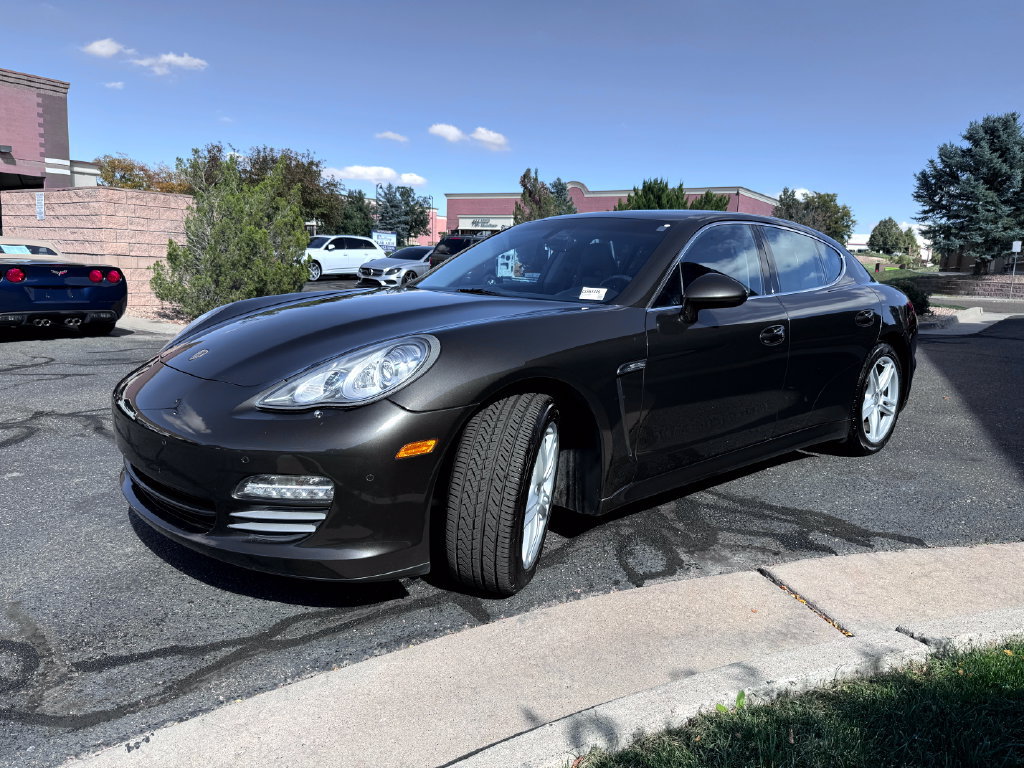 Used 2012 Porsche Panamera 4S image 4
