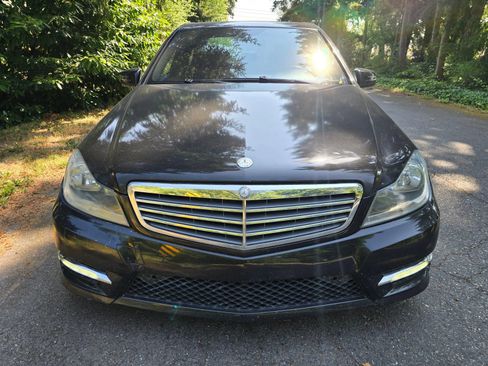 Used 2013 Mercedes-Benz C 300 4MATIC Sedan image 9