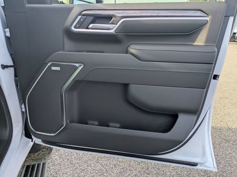 New 2026 Chevrolet Silverado 2500 LTZ w/ LTZ Plus Package AWD/4WD image 38