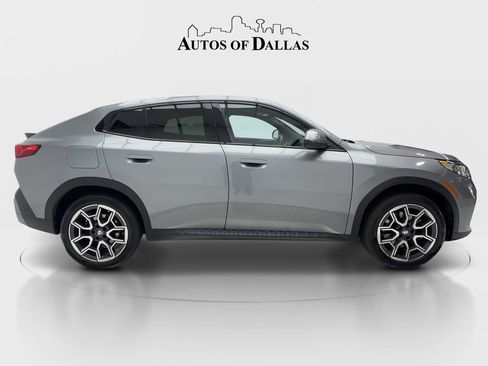 Used 2025 BMW X2 xDrive28i AWD/4WD image 6