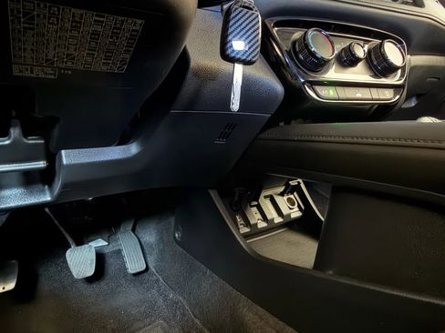 Used 2016 Honda HR-V LX image 57