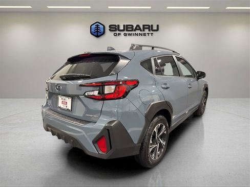 Used 2024 Subaru Crosstrek 2.0i Premium image 5