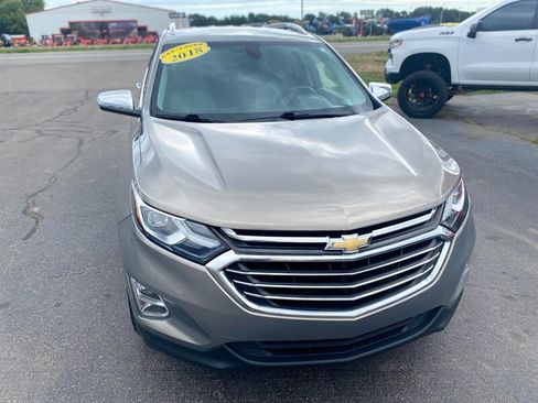 Used 2018 Chevrolet Equinox Premier image 3
