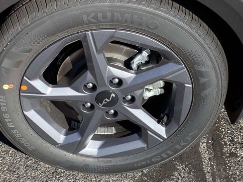 New 2025 Kia K4 LXS image 5