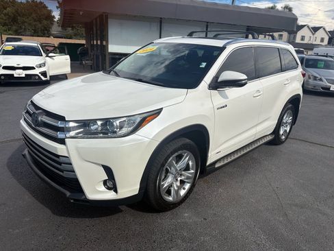 Used 2019 Toyota Highlander Limited AWD/4WD image 24
