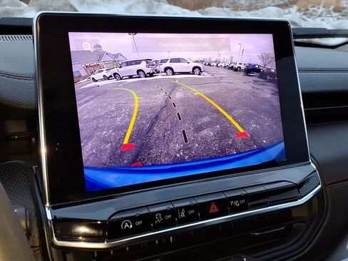 Used 2022 Jeep Compass Trailhawk image 18