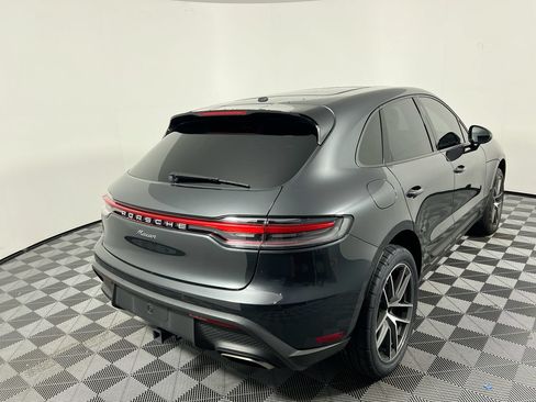 Used 2024 Porsche Macan w/ Premium Plus Package AWD/4WD image 3