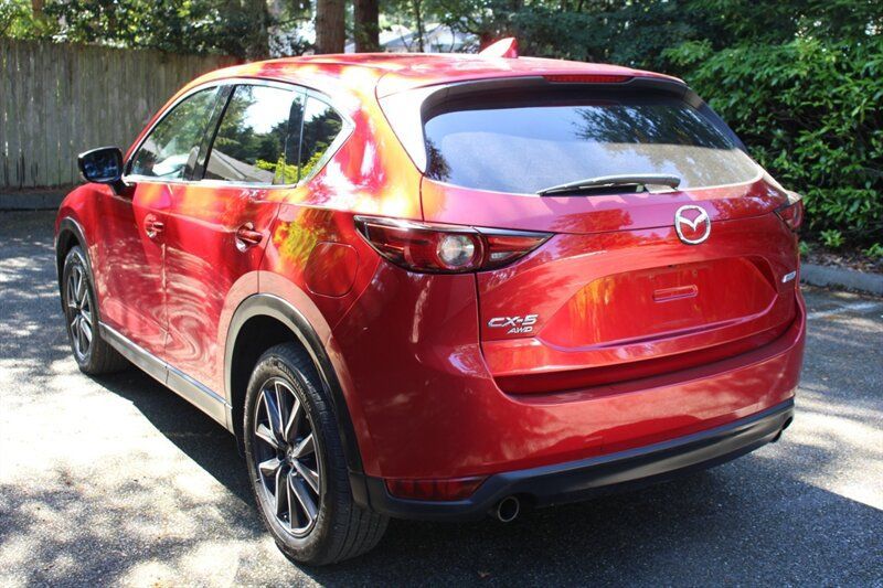 Used 2017 MAZDA CX-5 Grand Touring w/ Premium Package AWD/4WD image 4