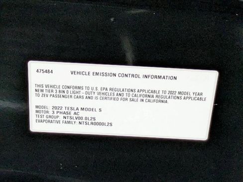 Used 2022 Tesla Model S image 25