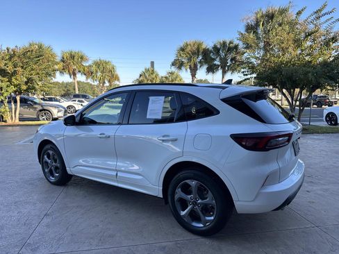 Used 2023 Ford Escape ST-Line Select image 5