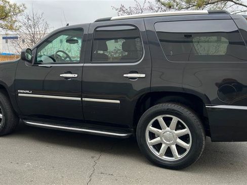 Used 2013 GMC Yukon Denali AWD/4WD image 10