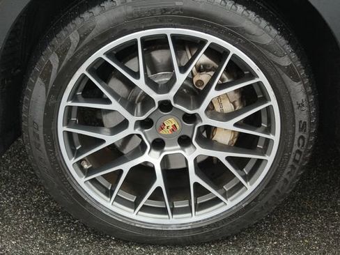 Used 2018 Porsche Macan S image 15