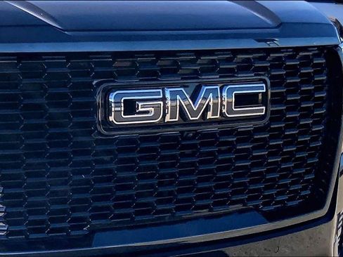 Certified 2023 GMC Yukon XL Denali Ultimate image 28