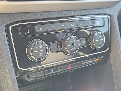 Used 2022 Volkswagen Atlas SE image 15