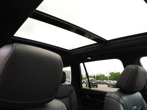 Used 2020 Cadillac XT6 Premium Luxury FWD image 26