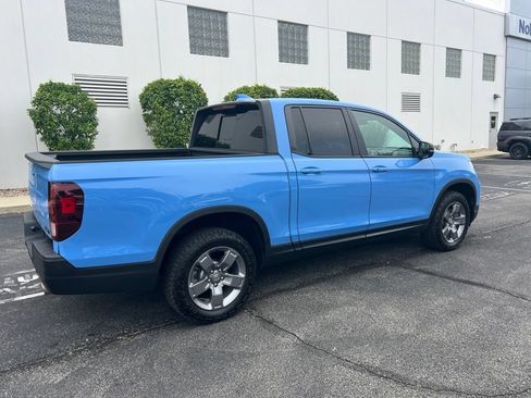 Used 2025 Honda Ridgeline TrailSport image 8