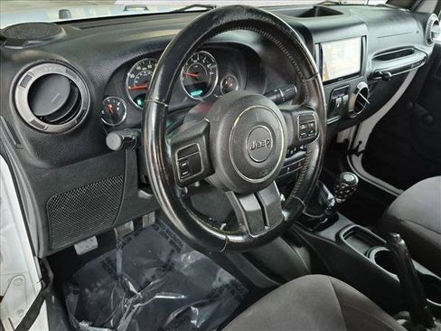 Used 2015 Jeep Wrangler Sport w/ Quick Order Package 23S AWD/4WD image 16