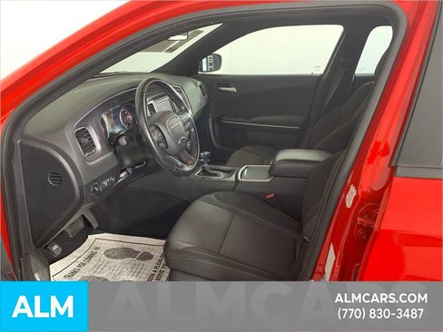 Used 2022 Dodge Charger SXT image 8