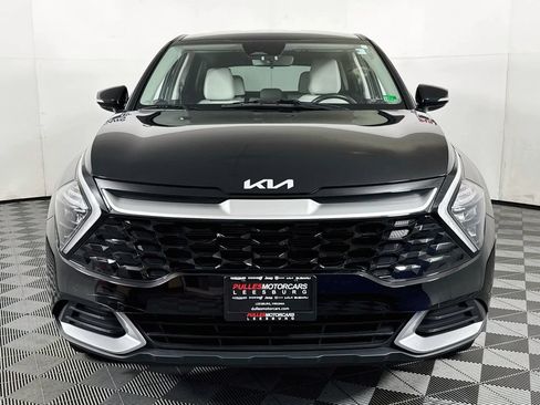 Used 2023 Kia Sportage EX FWD image 2