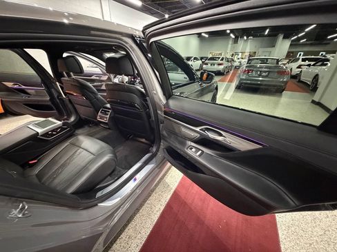 Used 2020 BMW 750i xDrive w/ Luxury Rear Seating Package AWD/4WD image 47