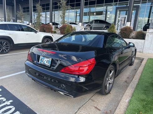 Used 2020 Mercedes-Benz SL 550 image 6