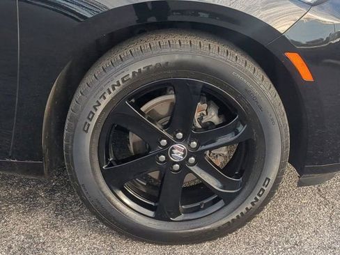 Used 2024 Buick Enclave Essence w/ Experience Buick Package image 11