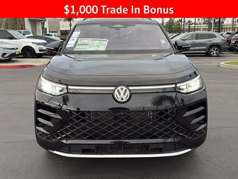 New 2026 Volkswagen Tiguan SEL R-Line AWD/4WD image 8