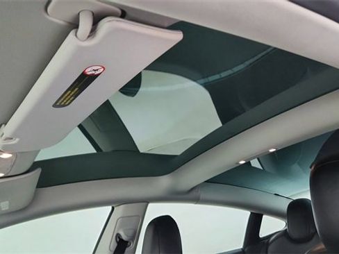 Used 2023 Tesla Model 3 Standard Range image 54