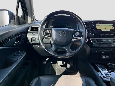 Used 2020 Honda Pilot Touring image 22