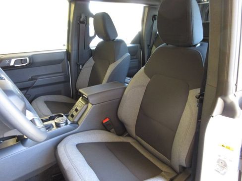 New 2025 Ford Bronco 4-Door AWD/4WD image 10
