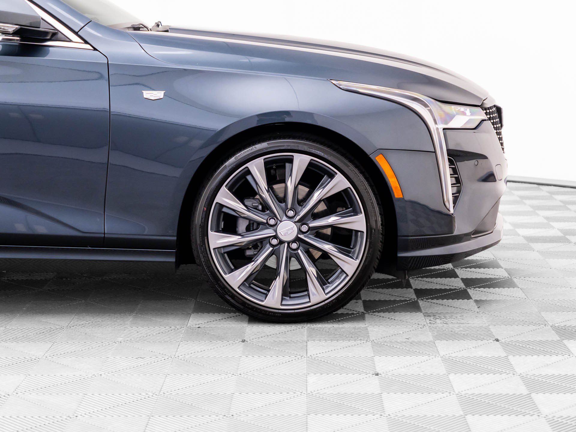 Used 2022 Cadillac CT4 Premium Luxury RWD image 37