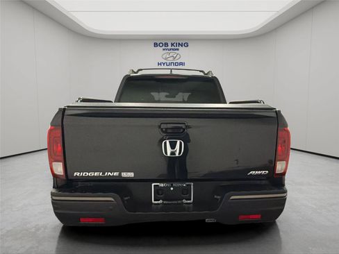 Used 2017 Honda Ridgeline Black Edition image 4