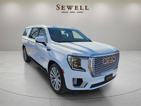 Used 2023 GMC Yukon XL Denali w/ Max Trailering Package image 7