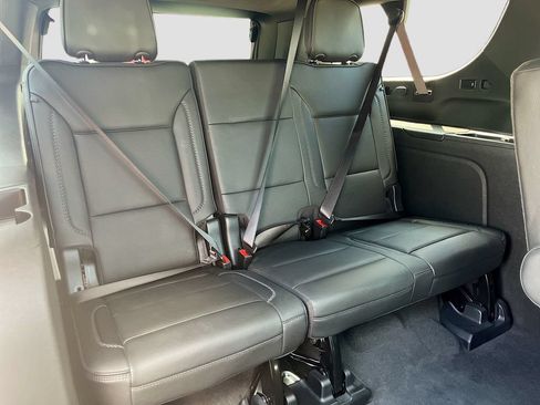 Used 2024 GMC Yukon XL Denali AWD/4WD image 29