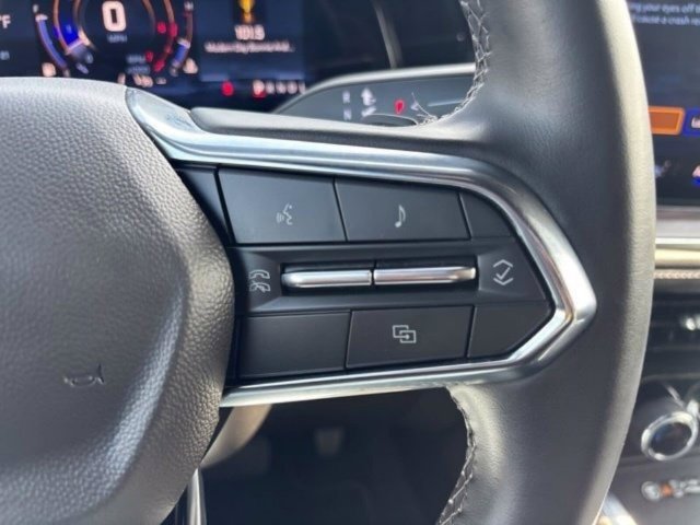 Used 2025 Chevrolet Suburban Z71 AWD/4WD image 19