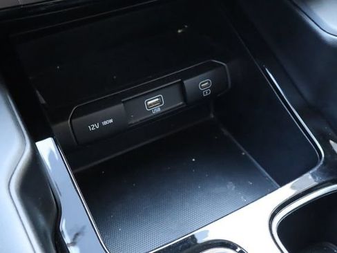 Used 2023 Kia Telluride LX FWD image 25