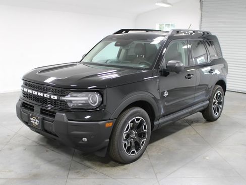 New 2025 Ford Bronco Sport Outer Banks w/ Outer Banks Tech Package+ AWD/4WD image 3