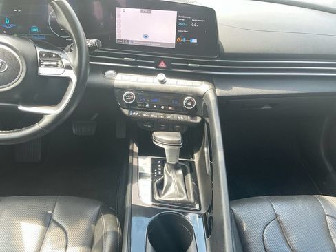 Used 2023 Hyundai Elantra Limited FWD image 20