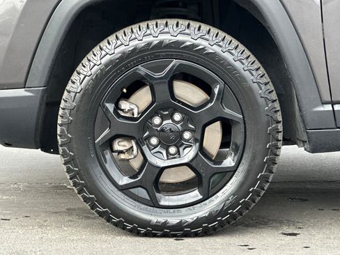 Used 2023 Jeep Compass Trailhawk image 31