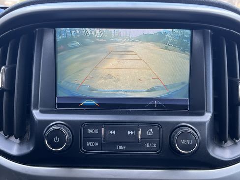 Used 2018 Chevrolet Colorado LT w/ LT Convenience Package image 5