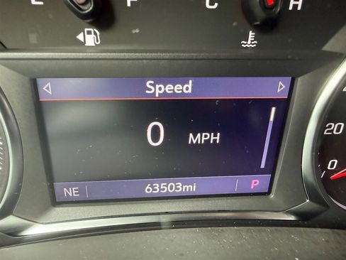 Used 2022 GMC Terrain SLT w/ Tech Package AWD/4WD image 11