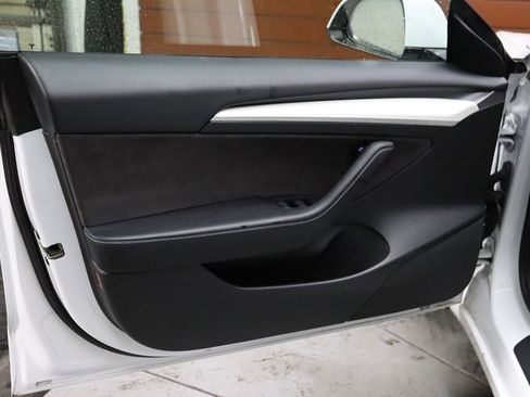 Used 2022 Tesla Model 3 image 43