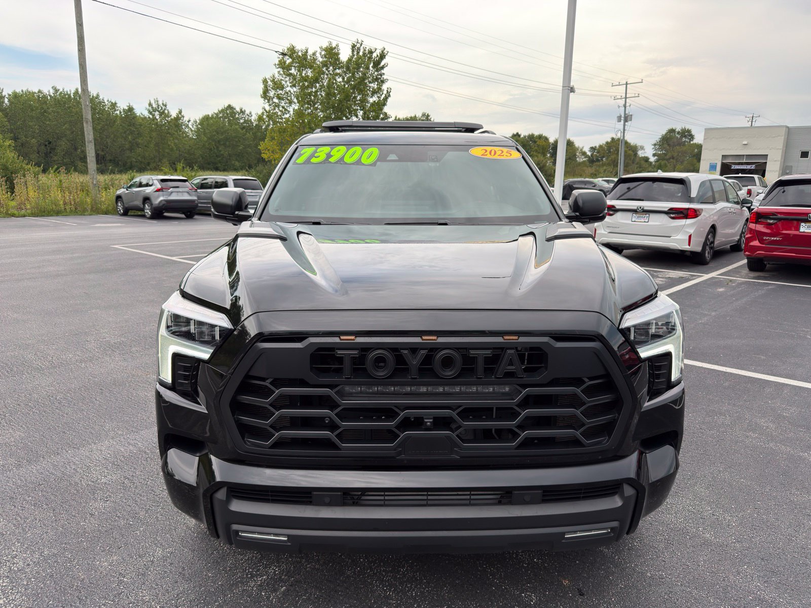 Used 2025 Toyota Sequoia TRD Pro AWD/4WD image 9