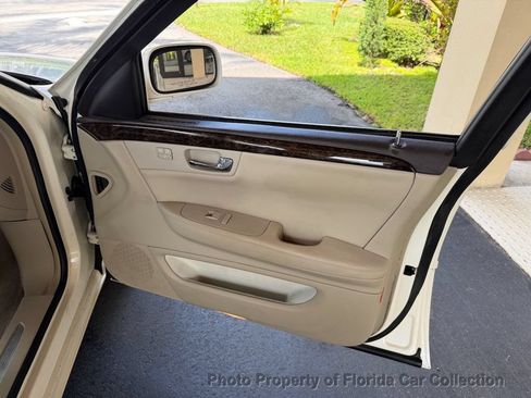 Used 2008 Cadillac DTS FWD image 54
