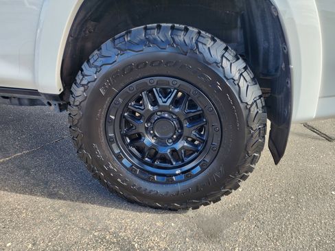 Used 2019 Toyota 4Runner TRD Off-Road Premium image 8