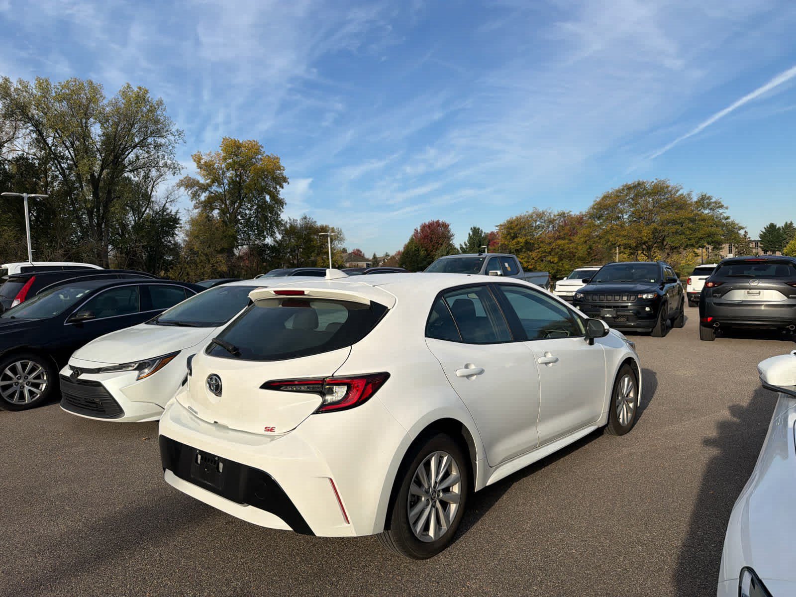 Used 2025 Toyota Corolla SE FWD image 4